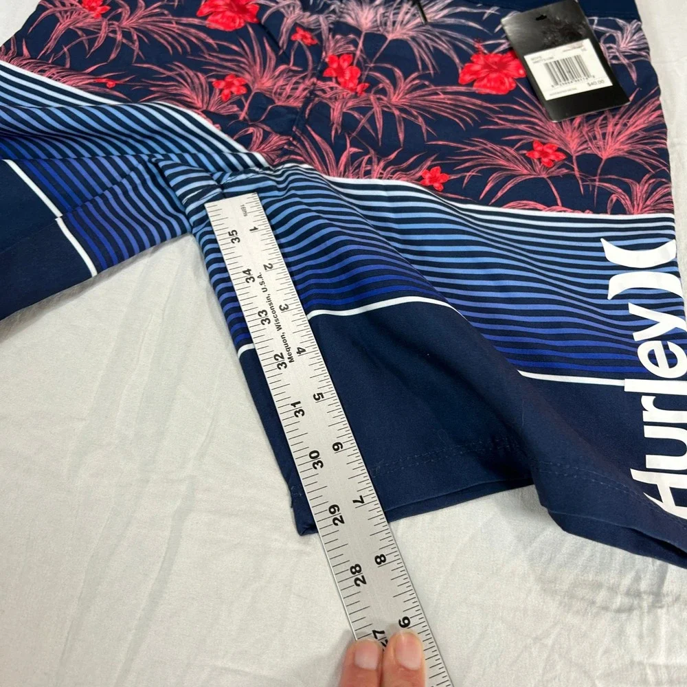 Hurley Boys Midnight Navy Floral Striped Board Shorts Size 10 25W 986773-U90 New